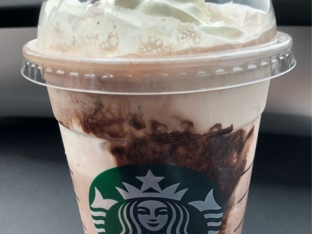 アーモンドトフィーフラペチーノ_スターバックス・コーヒー 福岡ホークスタウン店