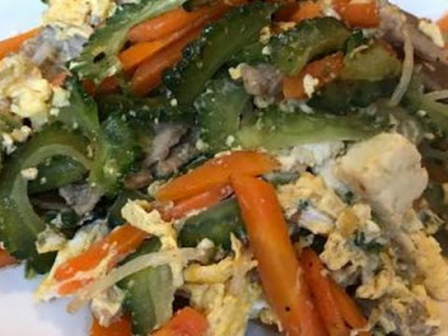 チャンプルー系も最高_やんばる料理の店 あぶ