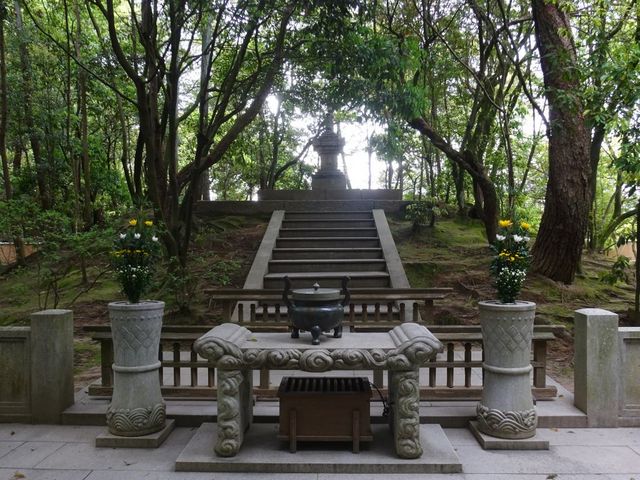 唐招提寺開山御廟_唐招提寺開山御廟