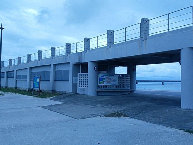 門?_トゥリバー海浜公園
