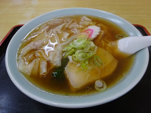 ワンタンメン_大勝軒