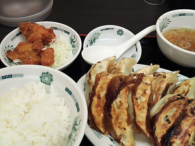 ダブル餃子定食_中華そば日高屋新宿東口店