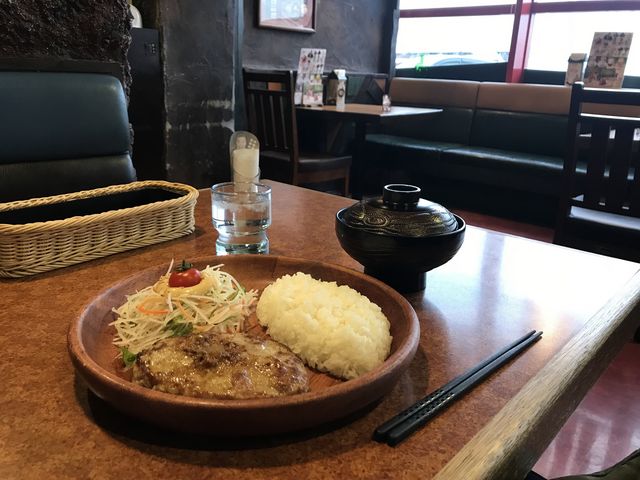 料理もおいしい_びっくりドンキー サンシャインワーフ神戸店