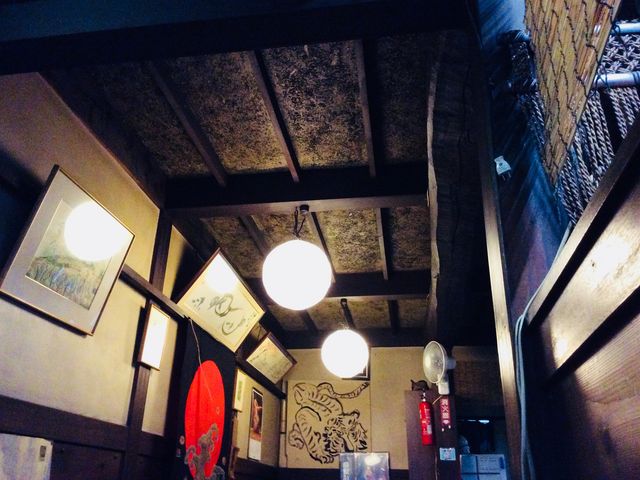 店内_独酌 三四郎