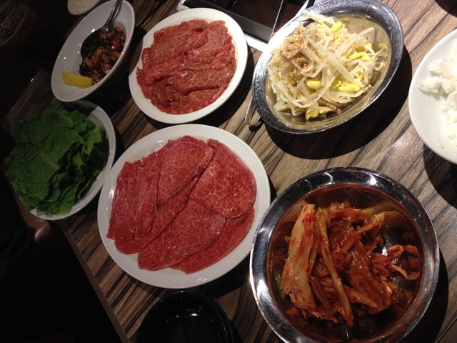 並でも結構なサシが入っています。_焼肉ジャンボ 本郷店