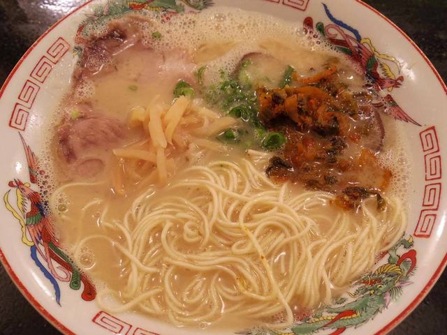 とんこつラーメン_山形屋西洋酒場
