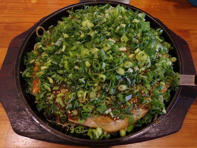 肉玉そば+ネギ_極楽とんびお好み焼