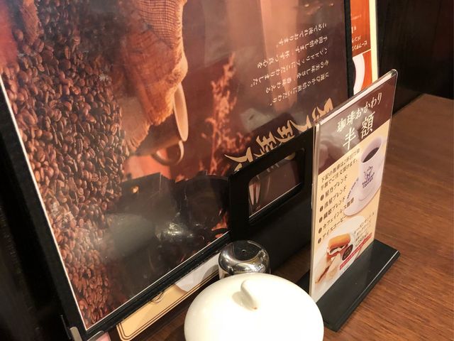 テーブルにて撮影_星乃珈琲店 稲城店