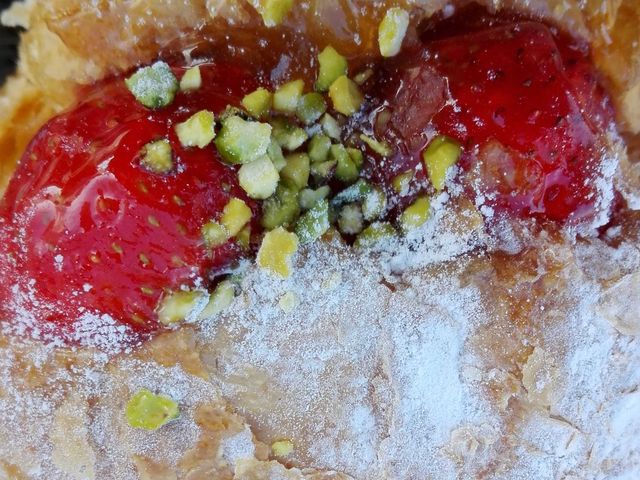 いちごのクロワッサン_たま木亭