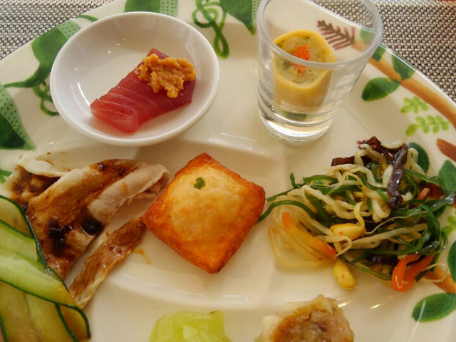 お料理_定山渓鶴雅リゾートスパ森の謌 森ビュッフェ