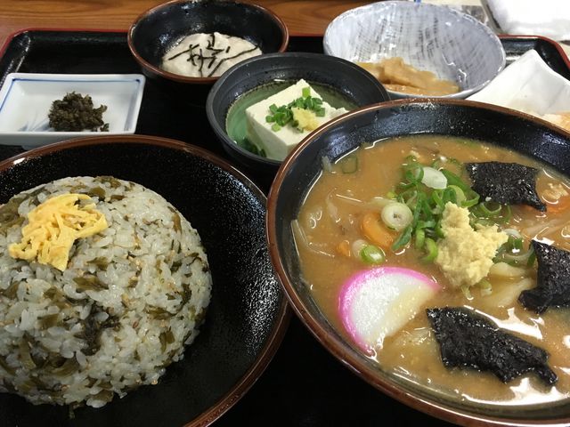 人気の高菜めしとだご汁_山賊旅路