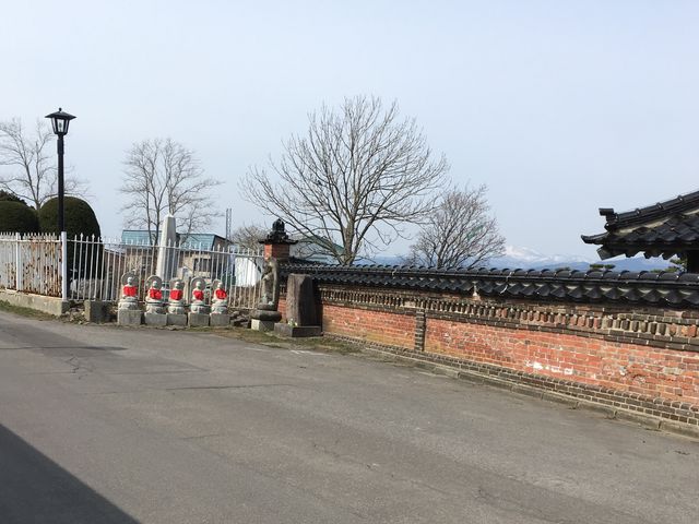 向かい側のお地蔵さま_地蔵寺