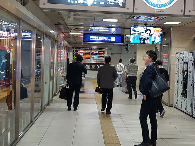 東改札口のようす_京阪電気鉄道天満橋駅