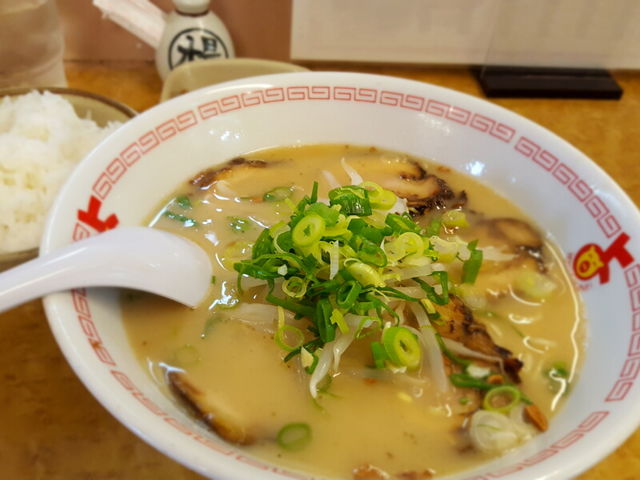 チャーシューがよく味がしみていて美味しい_熊本ラーメン ひごっこ