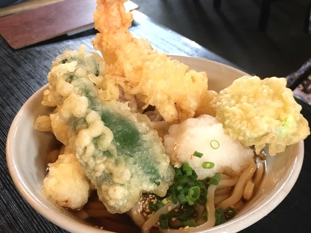 すごいボリューム_釜揚げ屋