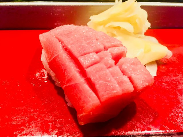中トロ、塩かかってます_寿司栄 総曲輪本店