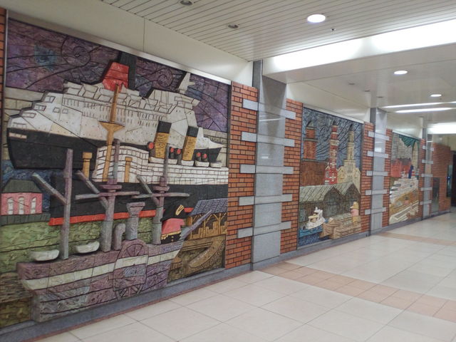 壁_日本大通り駅