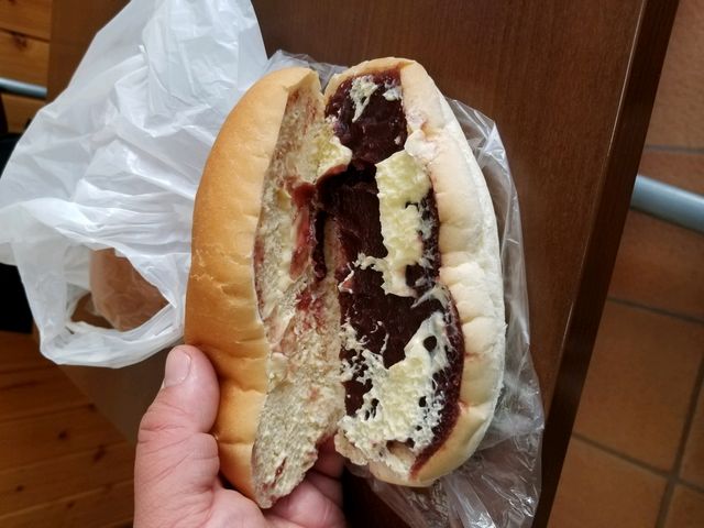 定番のあんバター これもその他のやつもホント、旨すぎる_福田パン・長田町本店