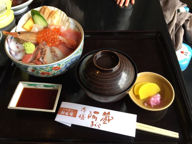 海鮮丼です。_対橋楼 阿蔵