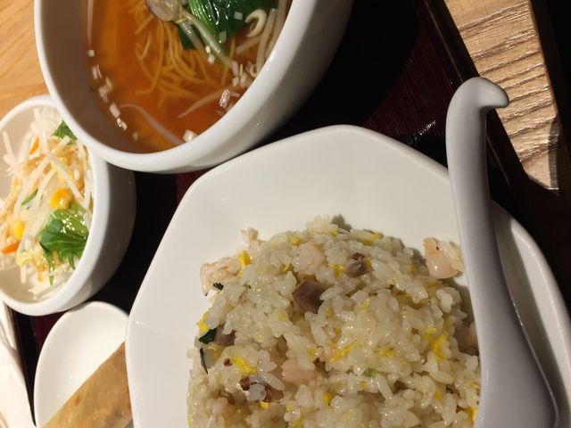 チャーハンとラーメンのセットです_大連餃子基地 DALIAN ダリアン ららぽーと海老名店