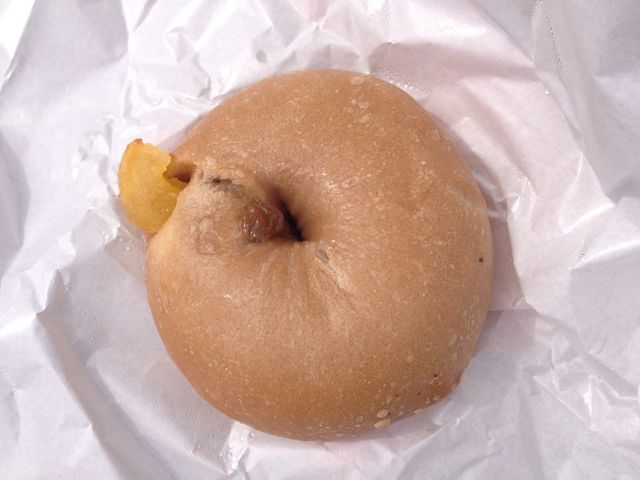 アップルシナモン。シャキシャキの大きなリンゴが入っていて美味しい!_バニトイベーグル 2号店