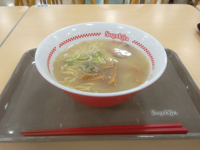 私は、ラーメンスプーンを使いません。_寿がきや 大口アピタ店(sugakiya)
