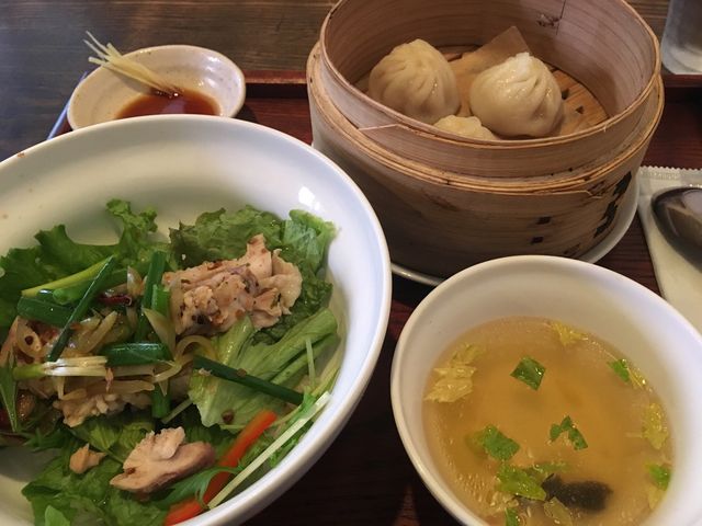ランチの鶏肉のご飯と小籠包のセット_台湾茶藝館 月和茶 吉祥寺店