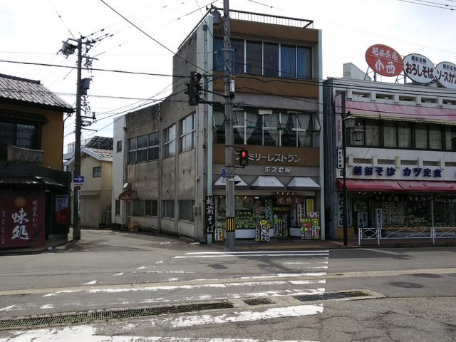 駅前で食事処_あわら温泉
