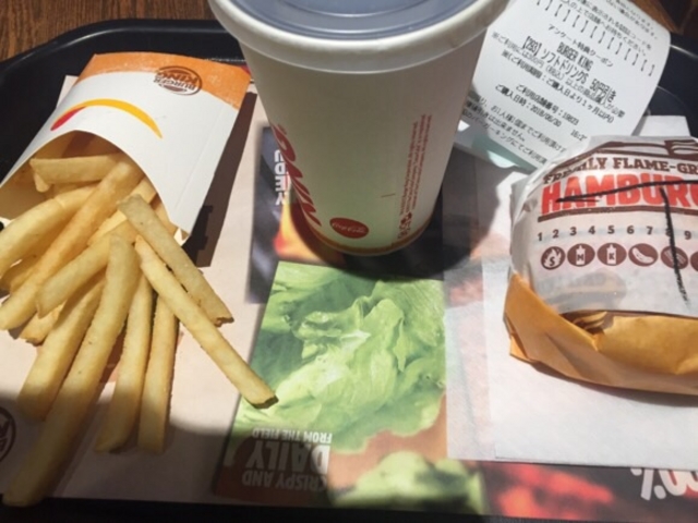 ハンバーガーのセットです。_バーガーキングエミオ武蔵境店