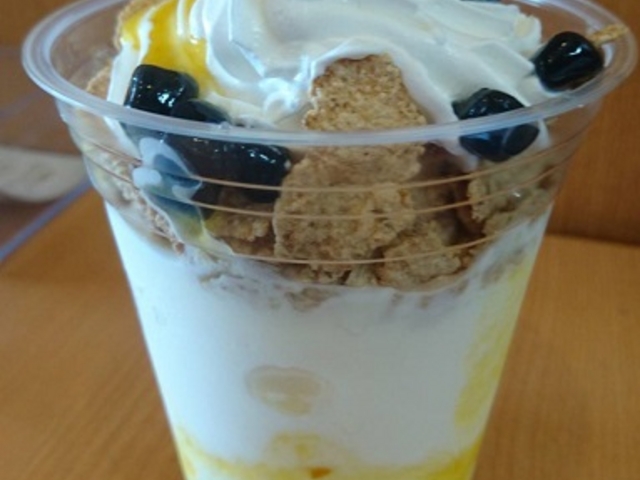 玄米フレークシェイクのみかん味!_モスバーガー栄五丁目店
