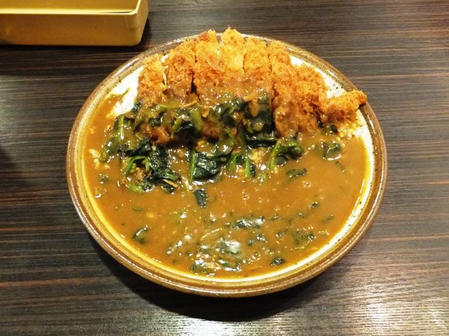 手仕込みチキンカツカレー+ほうれん草_カレーハウスCoCo壱番屋名阪関インター店