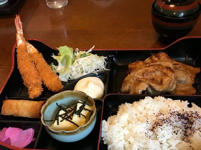 エビフライ焼肉定食_グリル茶茶