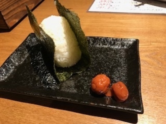 塩おにぎり_焼き鳥屋 とことこ