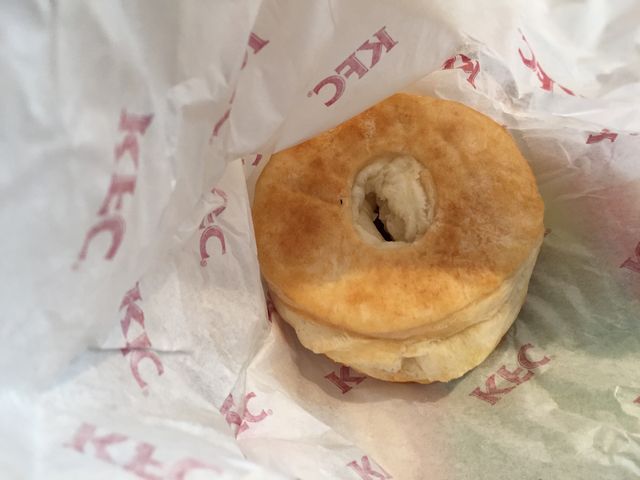 ビスケット_ケンタッキーフライドチキン蒲郡店