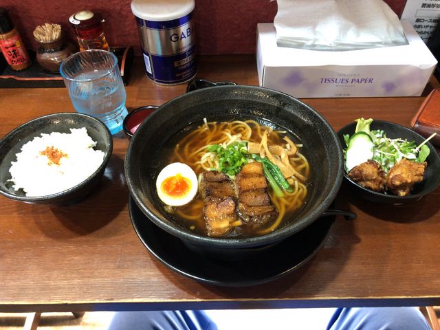 昼の厚切りチャーシューラーメンセット生醤油_めん屋 一心 茨木店