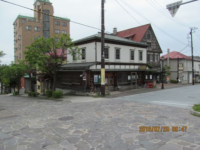 大三坂から外観_レイモン元町店