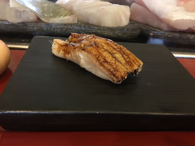 大好きな穴子も追加で注文_奴寿司