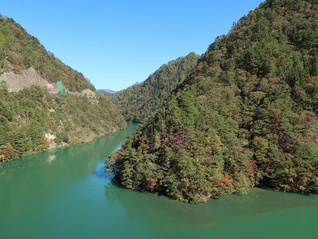 天龍村 天竜川渓谷_旧木沢小学校