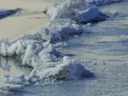 雷ちゃんさんの諏訪湖の御神渡りの投稿写真2