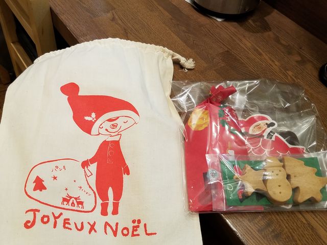 クリスマス限定のお菓子のセット_キィニョン エキュート上野店