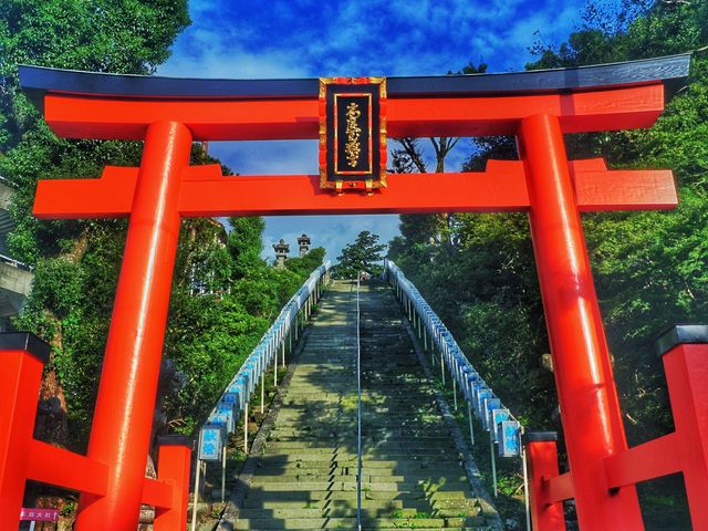 晴天の鳥居_高良大社
