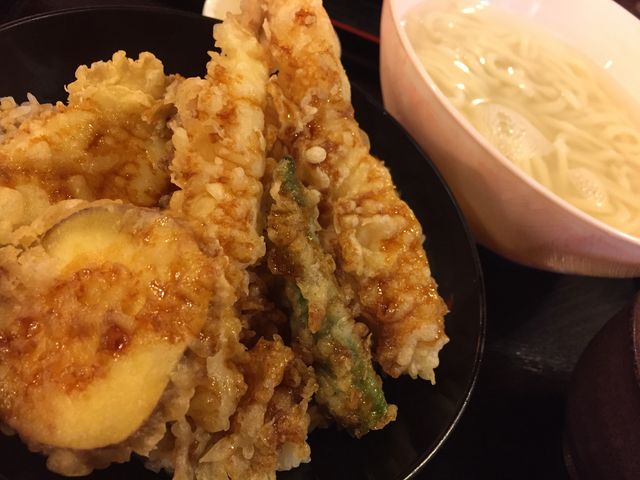 天丼と極上釜揚げセット_小丸新茶屋 宮崎北店