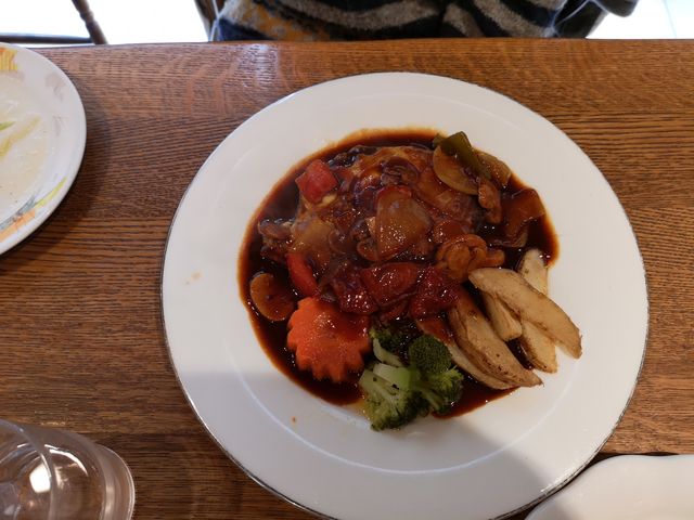 妻のハンバーグ_西洋料理どんぐり