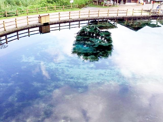 日本名水百選 霧島山麓丸池湧水 整備された公園になっている_丸池公園