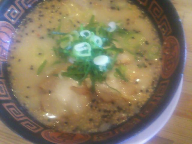 塩とんこつラーメン_天馬らぁめん