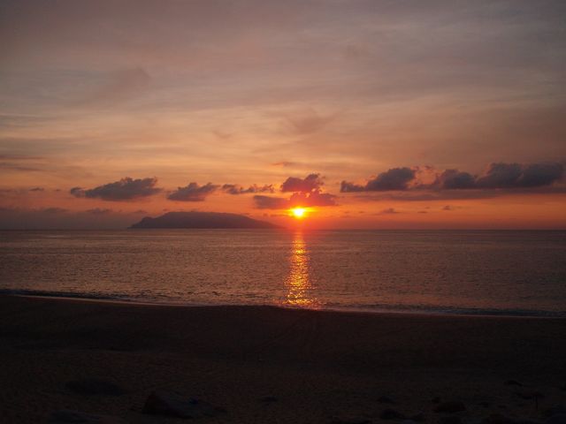 絶景の夕日です_永田浜