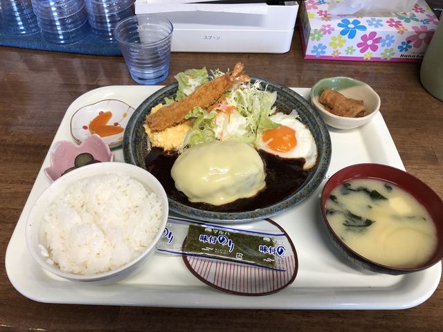 チーズハンバーグ定食@1350_すぷぅぅん