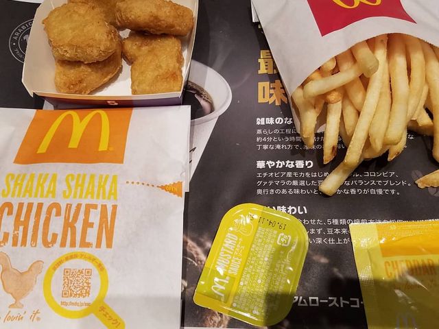 チキンナゲットとポテト_マクドナルド銀座インズ店