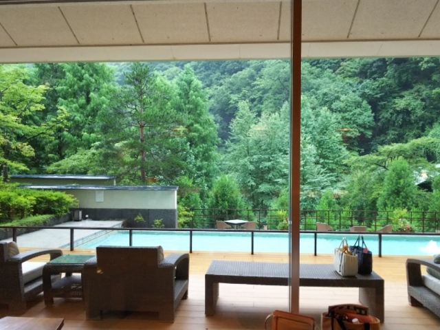 ここのサロンでほとんどの時間を過ごしました。_一の坊