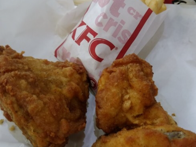 ケンタッキーフライドチキンアル・プラザあまがさき店(KFC:Kentucky Fried Chicken)